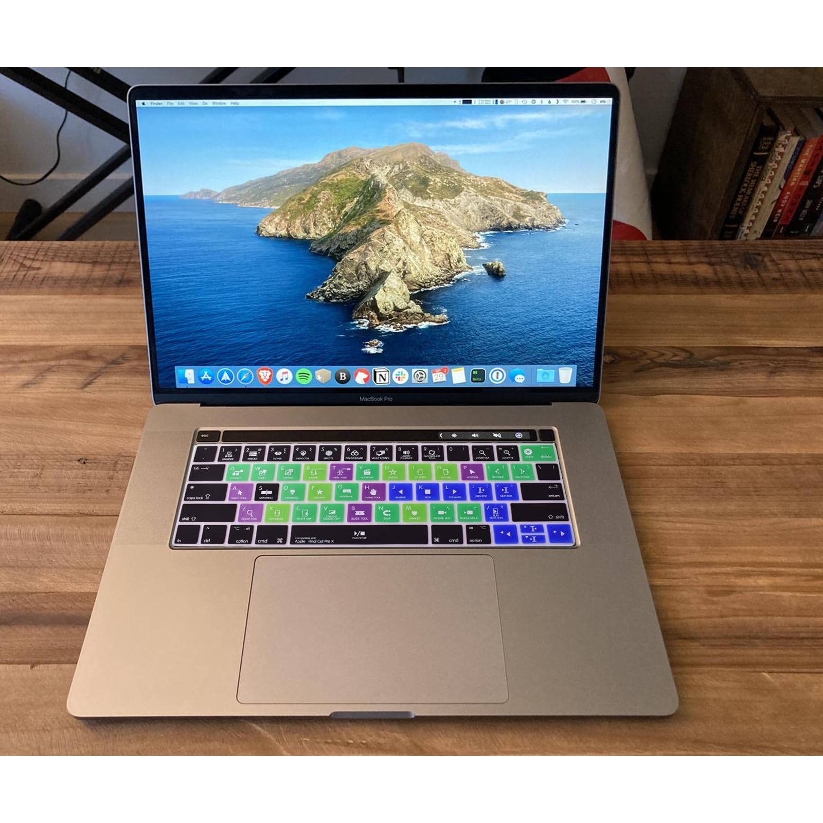 美品】MacBook Air ＋10万円弱分ソフトFinalCutProなど