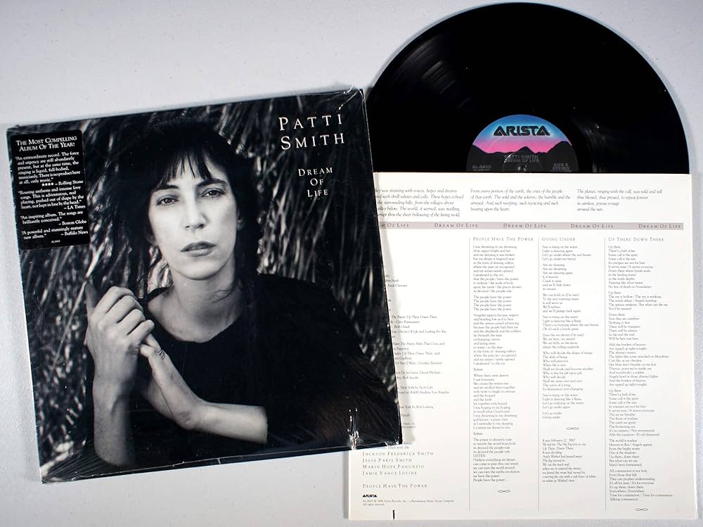 SMITH, PATTI - Dream of Life - Amazon.com Music