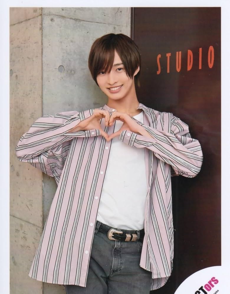 Amazon.co.jp: IMPACTors 公式 生 写真（佐藤新）IM00083 : おもちゃ