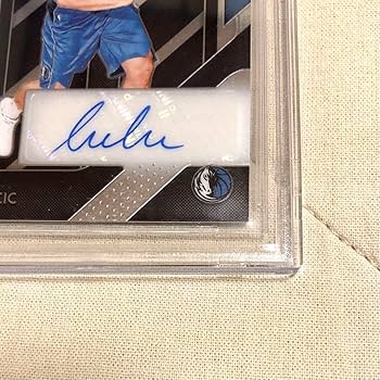 Amazon.co.jp: BGS9.52018-19 ルカドンチッチ サイン入りルーキー