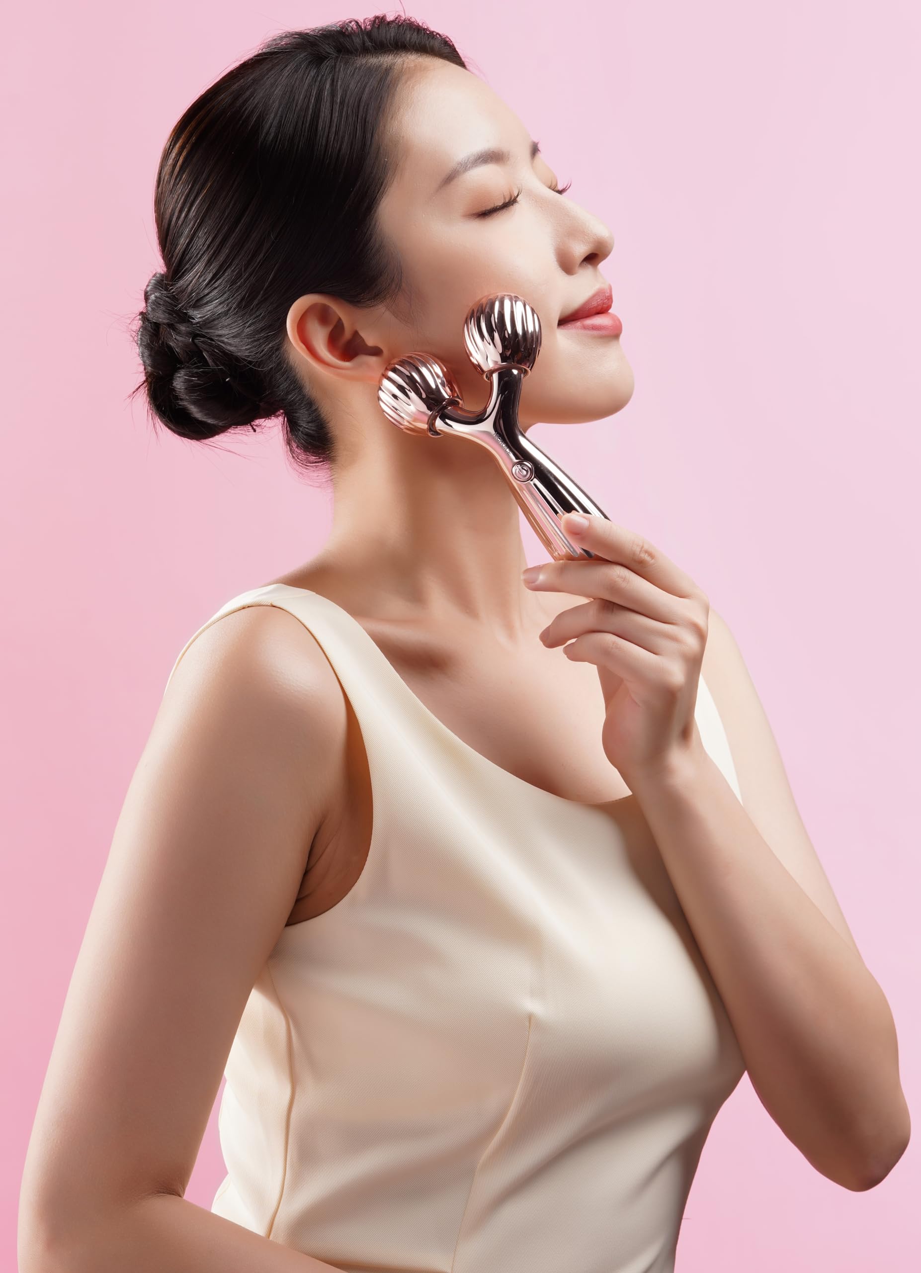 Amazon | 美容ローラー ブリリアントV 美顔ローラー 顔 ボディ 身体