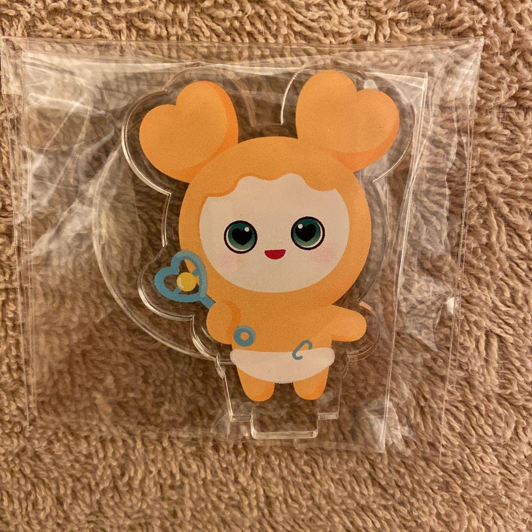 Amazon.co.jp: TWICE グッズ ラブリー ジヒョ ジブリー アクリル