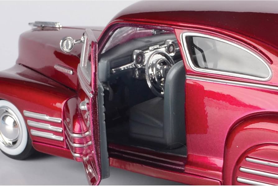 Amazon | Motormax 1948 シボレー エアロセダン フリートライン