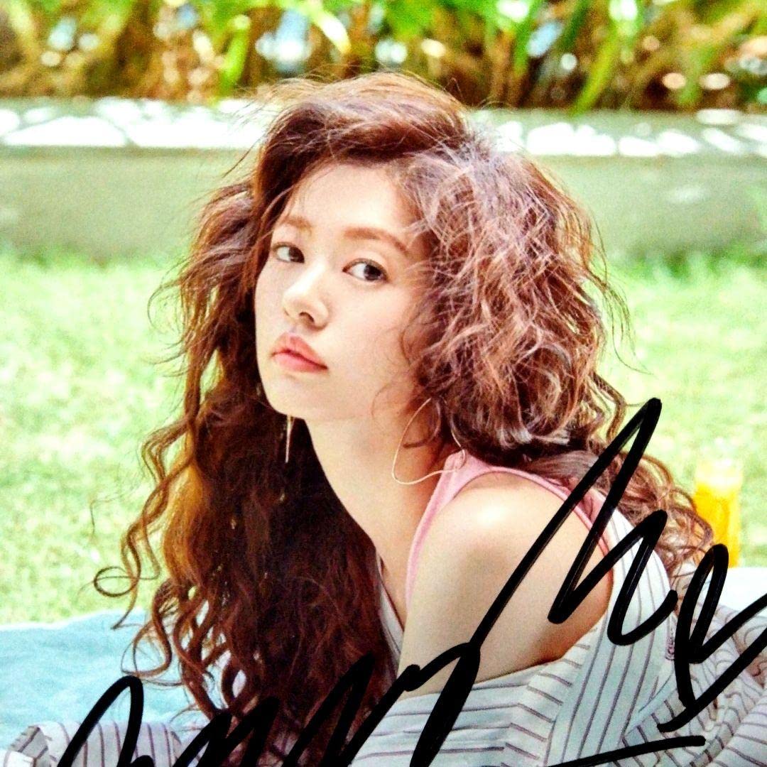 Amazon.co.jp: チョンソミン直筆サイン入り2Lサイズ写真Jung so-min21