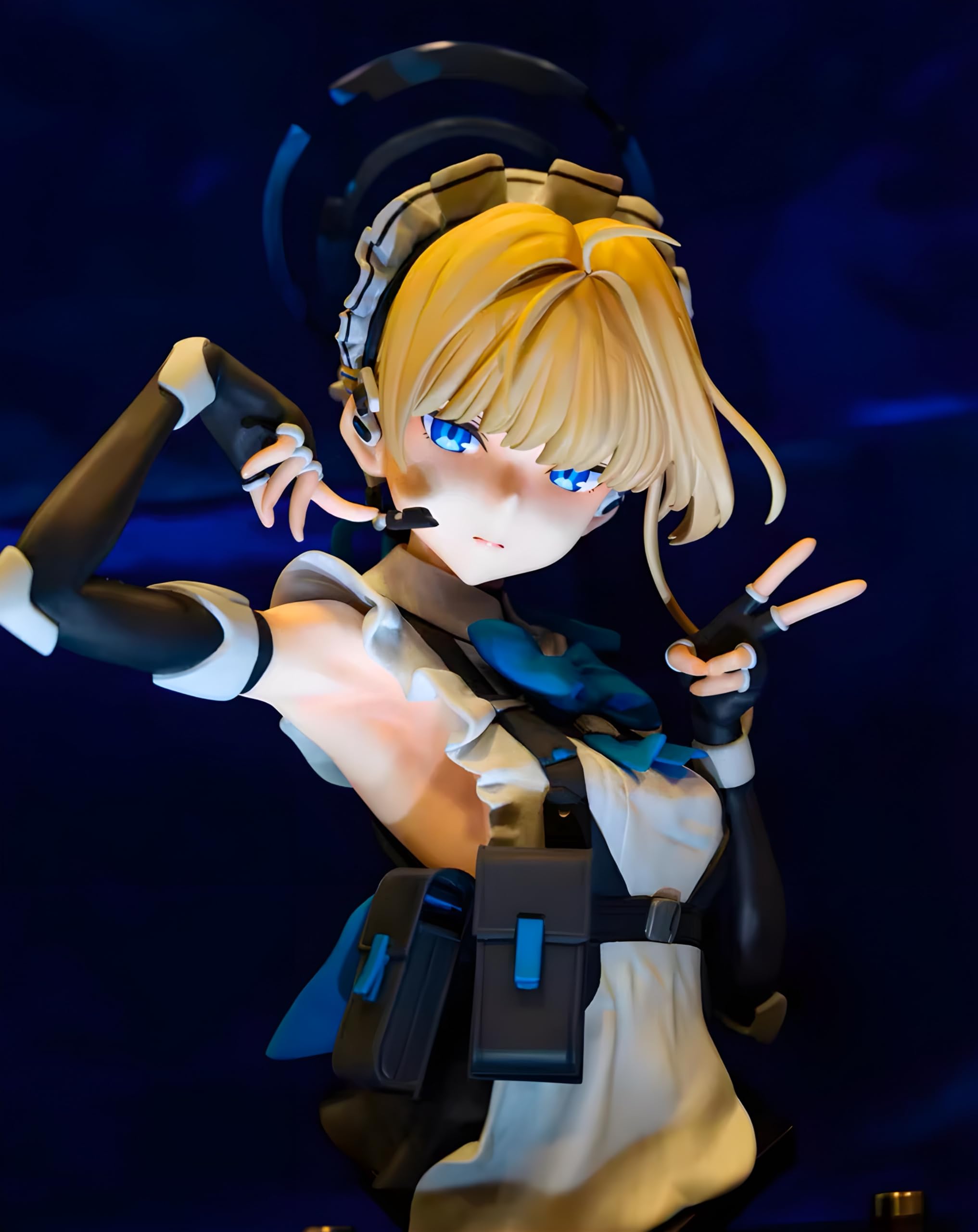 Amazon | 1/4 ガレージキット フィギュア250mm 未塗装 ブルー