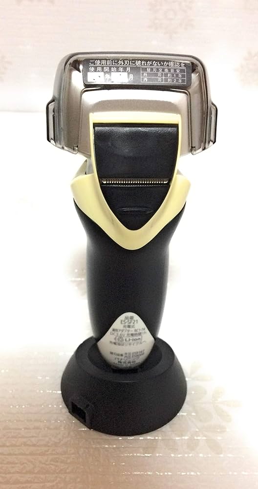 Amazon | パナソニック ラムダッシュ メンズシェーバー 4枚刃 白 ES