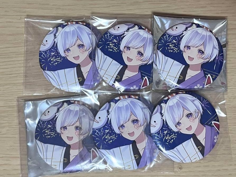 Amazon.co.jp: いれいす 初兎 恋時雨 缶バッジ : おもちゃ