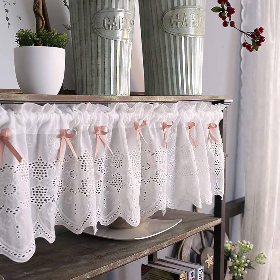 Amazon｜カフェカーテン レース アメリカン 花柄 刺繍 リボン 32cm丈