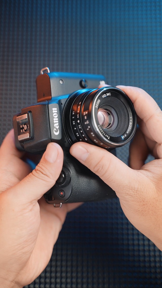 Amazon.com : 7artisans 25mm F1.8 APS-C Manual Fixed Lens for Fuji