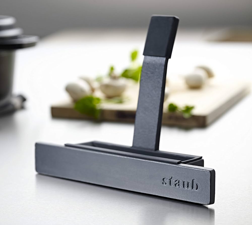 STAUB LID Holder REGULAR : Amazon.ca: Home