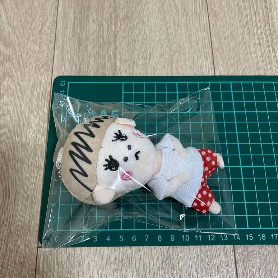 Amazon.co.jp: そんな奥さんおらんやろ かなっぺぬいぐるみ : おもちゃ