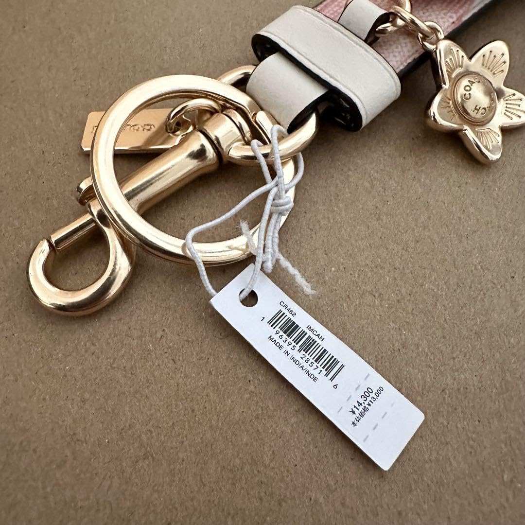 Amazon.co.jp: 限定品！COACH コーチ キーホルダー 花柄 フラワー