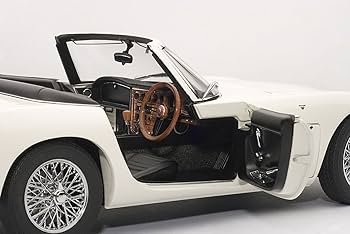 Amazon | AUTOart 1/18 トヨタ 2000GT カブリオレ (ホワイト) 完成品