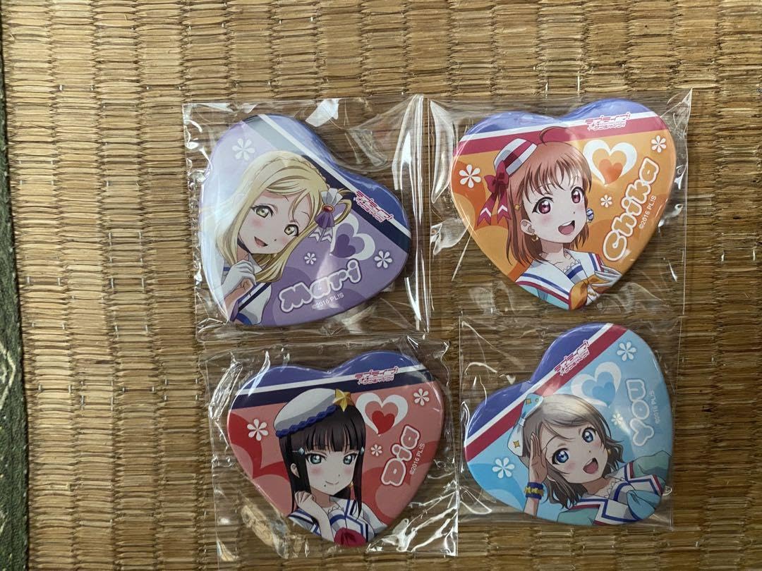 Amazon.co.jp: ラブライブ サンシャイン Aqours First ハート缶バッジ