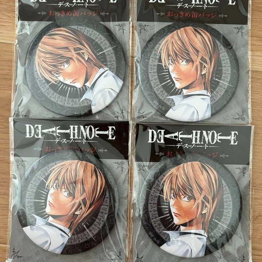 Amazon.co.jp: デスノート 夜神月 おっきめ缶バッジ 4点セット : おもちゃ