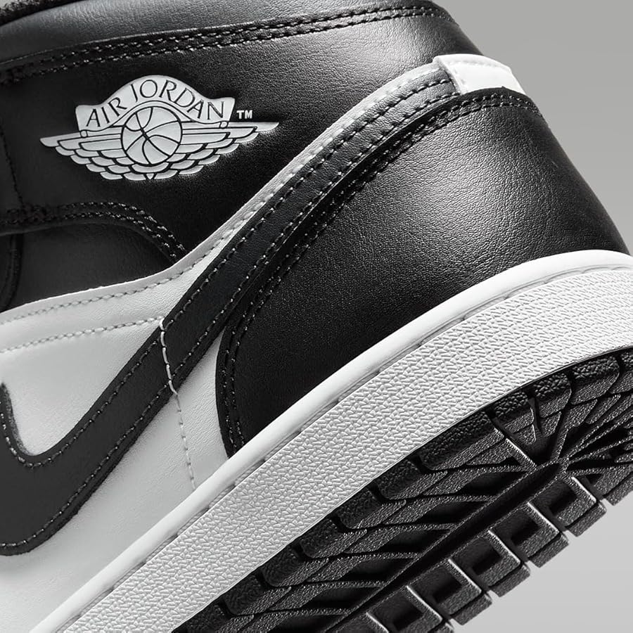 Amazon | [ナイキ] エア ジョーダン 1 ミッド AIR JORDAN 1 MID