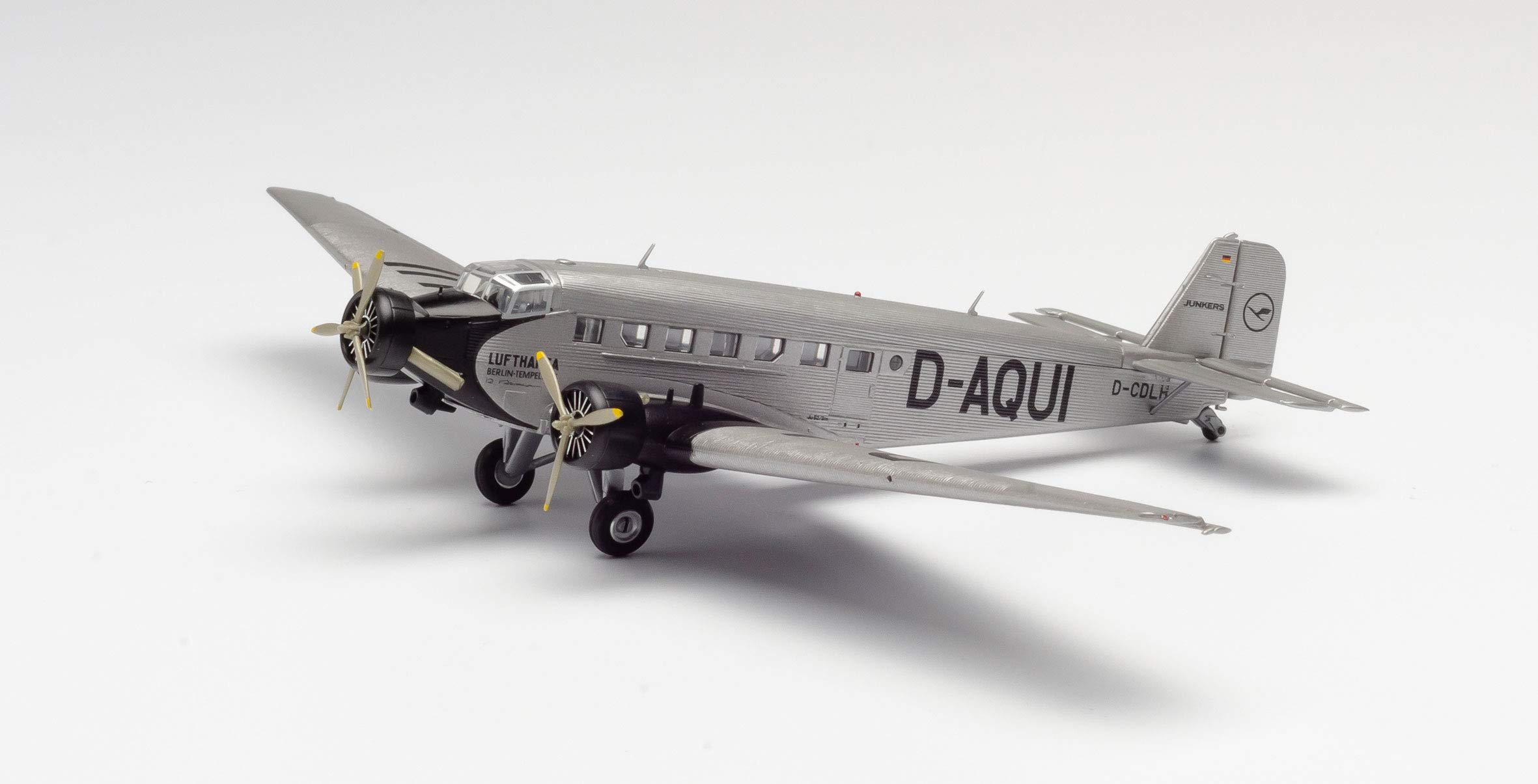 Amazon | ヘルパ 1/200 JU-52/3m ルフトハンザ航空 D-AQUI 19040 完成