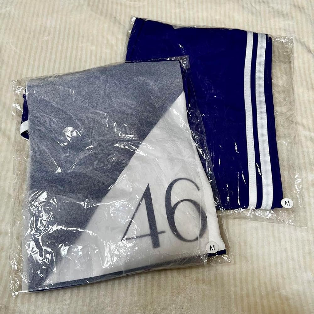 Amazon.co.jp: 遠藤さくらさん 乃木坂46公式ジャージ 上下セット : ホビー