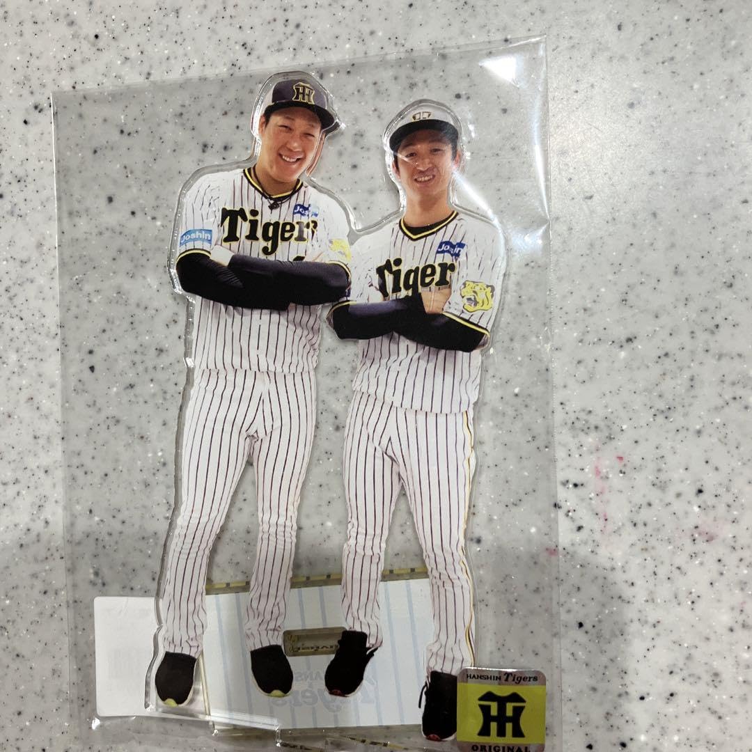 Amazon.co.jp: 阪神タイガース アクリルスタンド 佐藤輝明 中野拓夢 近