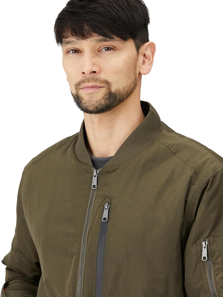 Amazon.co.jp: [Amazon Essentials] Outer 13箇所の収納ポケット付き