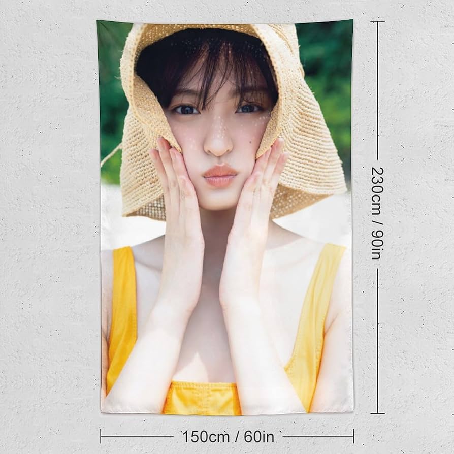 Amazon.co.jp: 遠藤さくら(乃木坂46)最新グラビア水着画像タペストリー