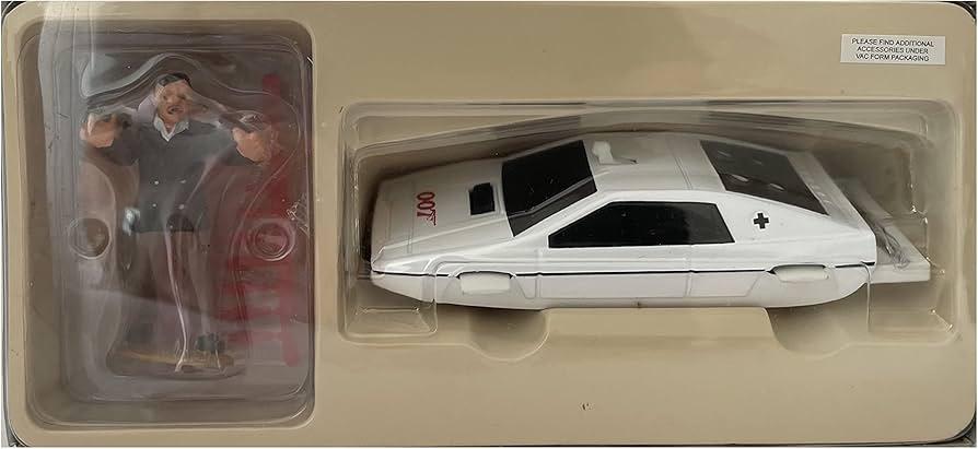 Amazon | Corgi 65001 James Bond Collection Lotus Esprit with Jaws