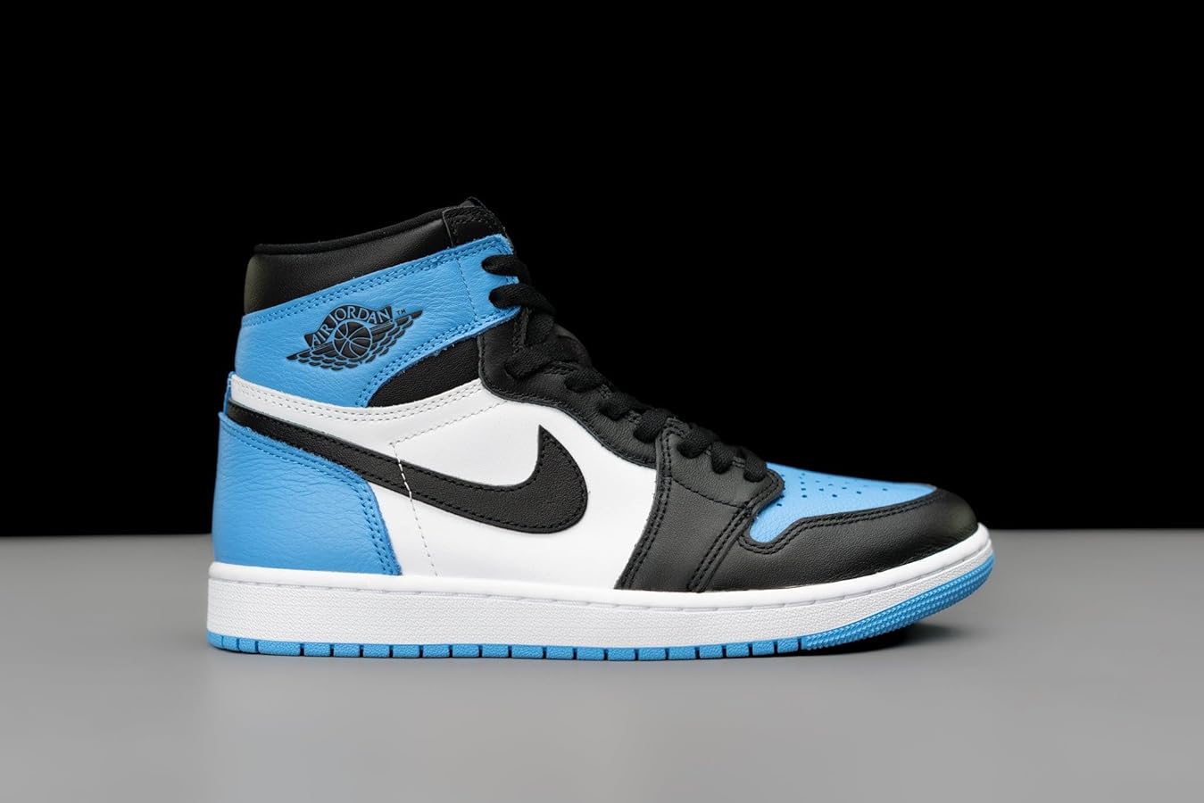 Men's) Air Jordan 1 Retro High OG 'UNC / University Blue Toe
