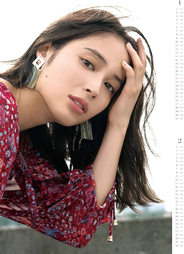Amazon | トライエックス 広瀬アリス 2019年 カレンダー CL-182 壁掛け