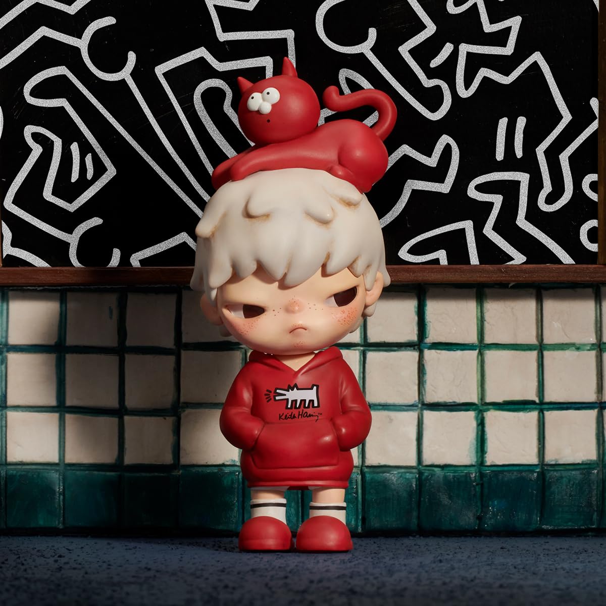 Amazon.co.jp: POP MART Hirono x Keith Haring Figure : ホーム＆キッチン
