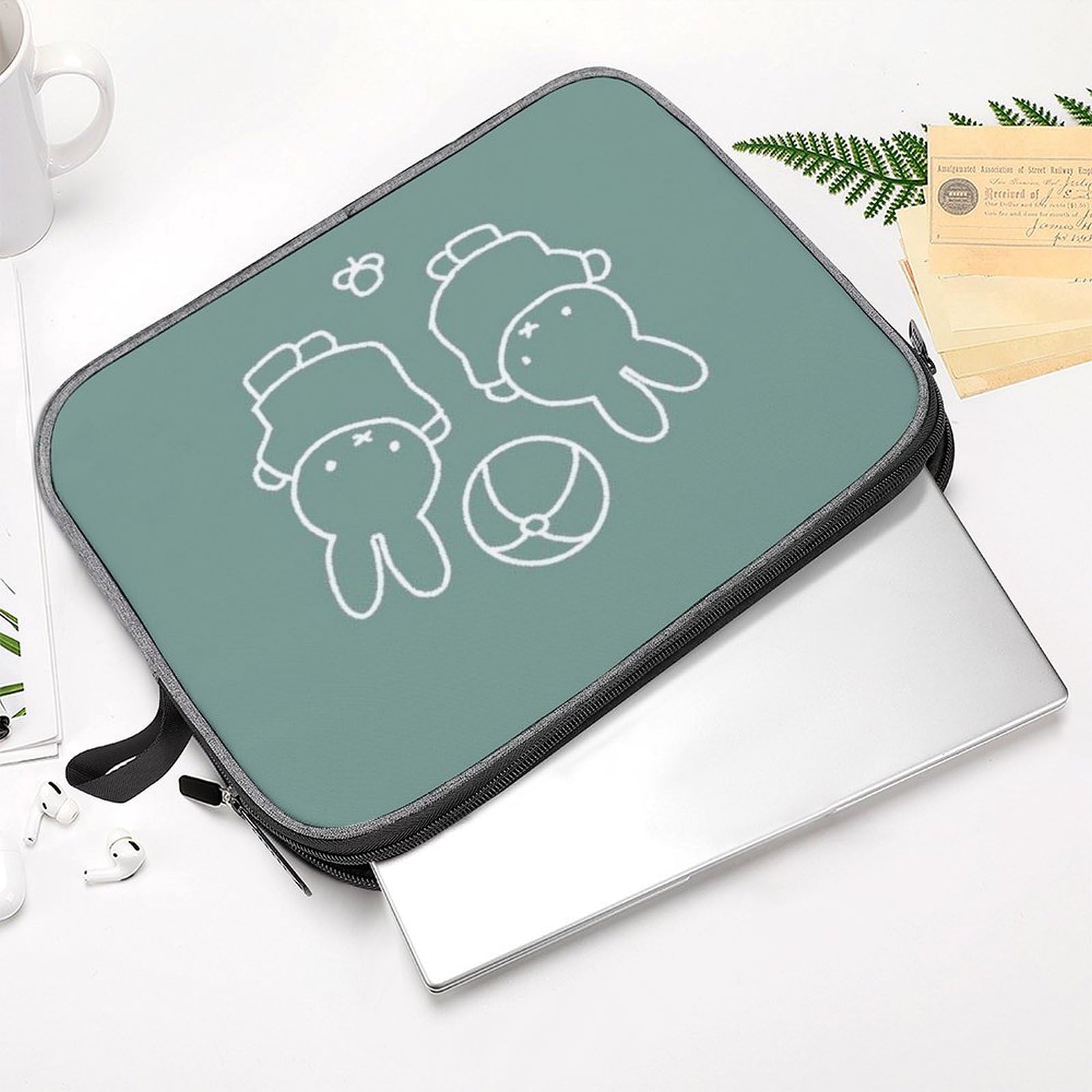 Amazon.co.jp: ミッフィー 【 ラップトップケース 13インチ 14インチ