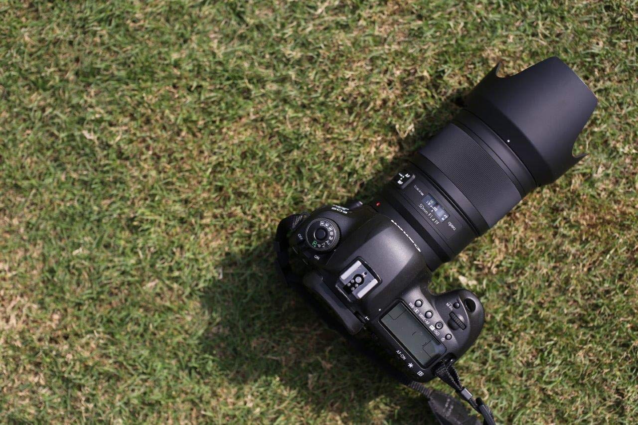 Amazon.co.jp: トキナ opera 50mm F1.4 FF ニコンFマウントレンズ