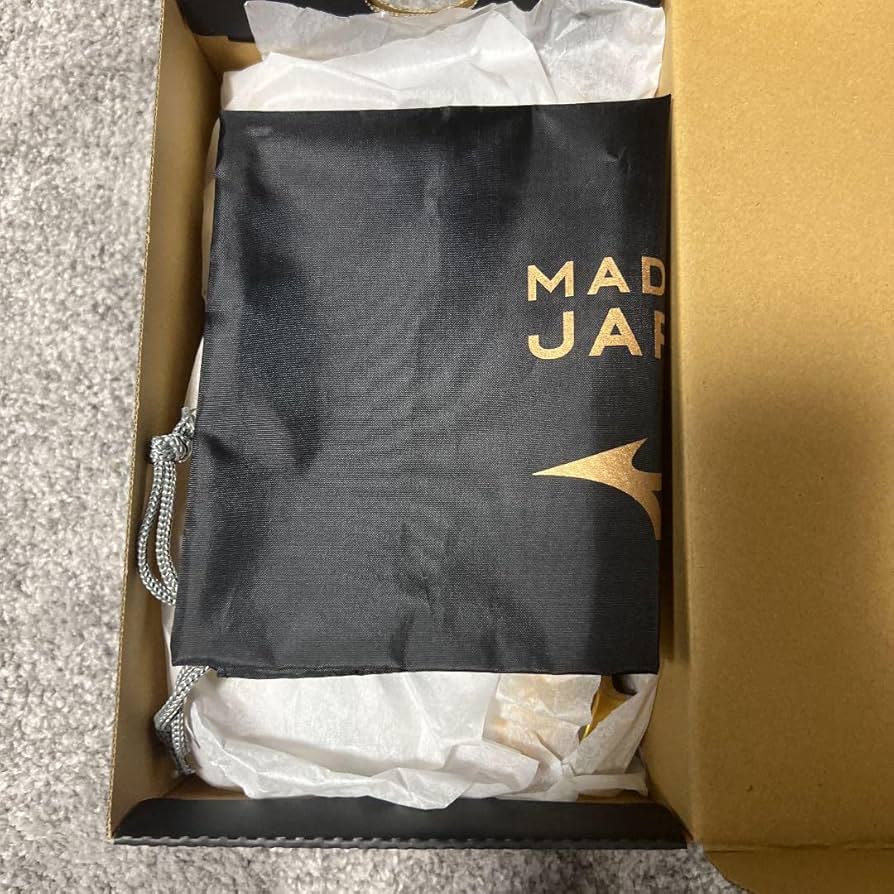 Amazon.co.jp: モレリアネオ2 ホワイト×ゴールド 27cm : ファッション