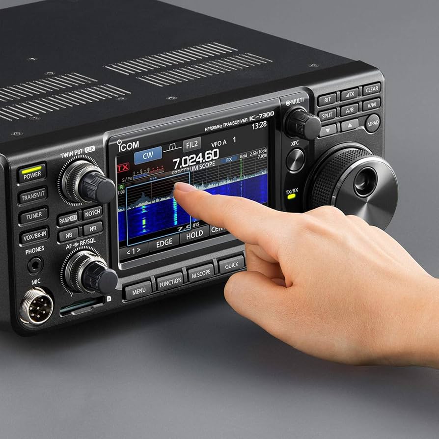 Amazon | ICOM IC-7300 (HF +50MHz SSB/CW/RTTY/AM/FM 100W