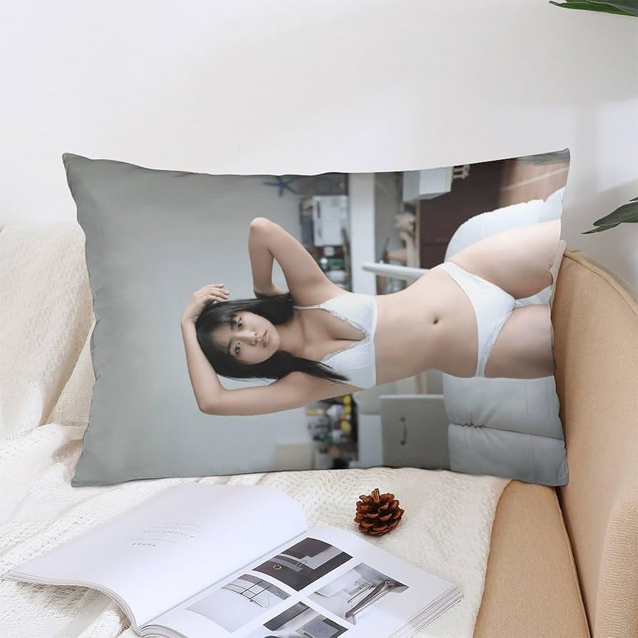 Amazon.co.jp: 豊田ルナ (29)抱き枕カバー オリジナル制作対応可能美女