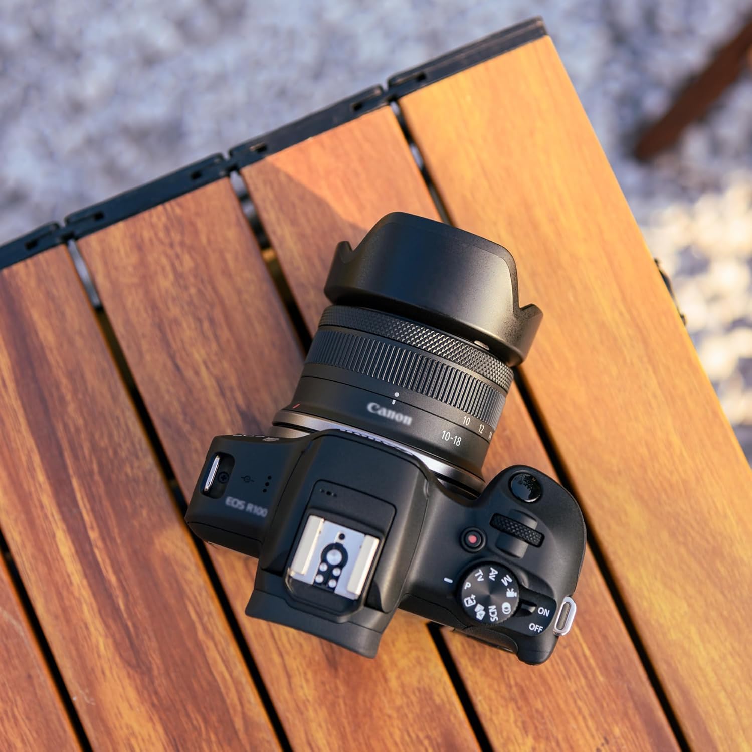 Amazon | レンズフード (シェード) Canon EF-S 18-135mm f/3.5-5.6と