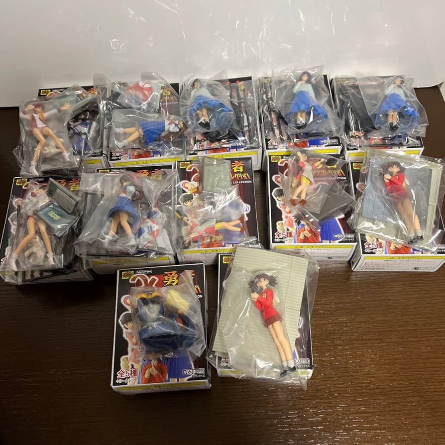 Amazon.co.jp: CMs 勇者ヒロインコレクション 全種セット シークレット