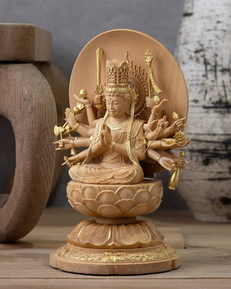 Amazon.co.jp: 極小仏 准胝観音 10.3cm（木製：ツゲ 金泥仕上）＿