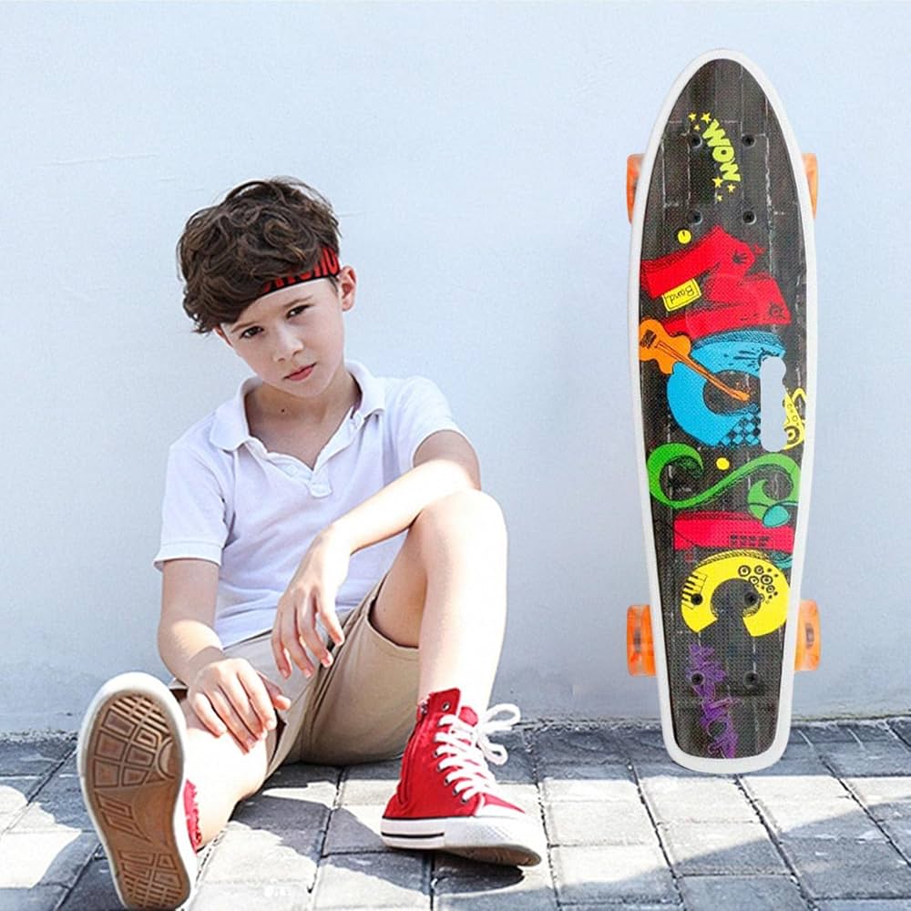 Amazon | 初心者向けスケートボード - 子供のための 22IN 小さな魚 4