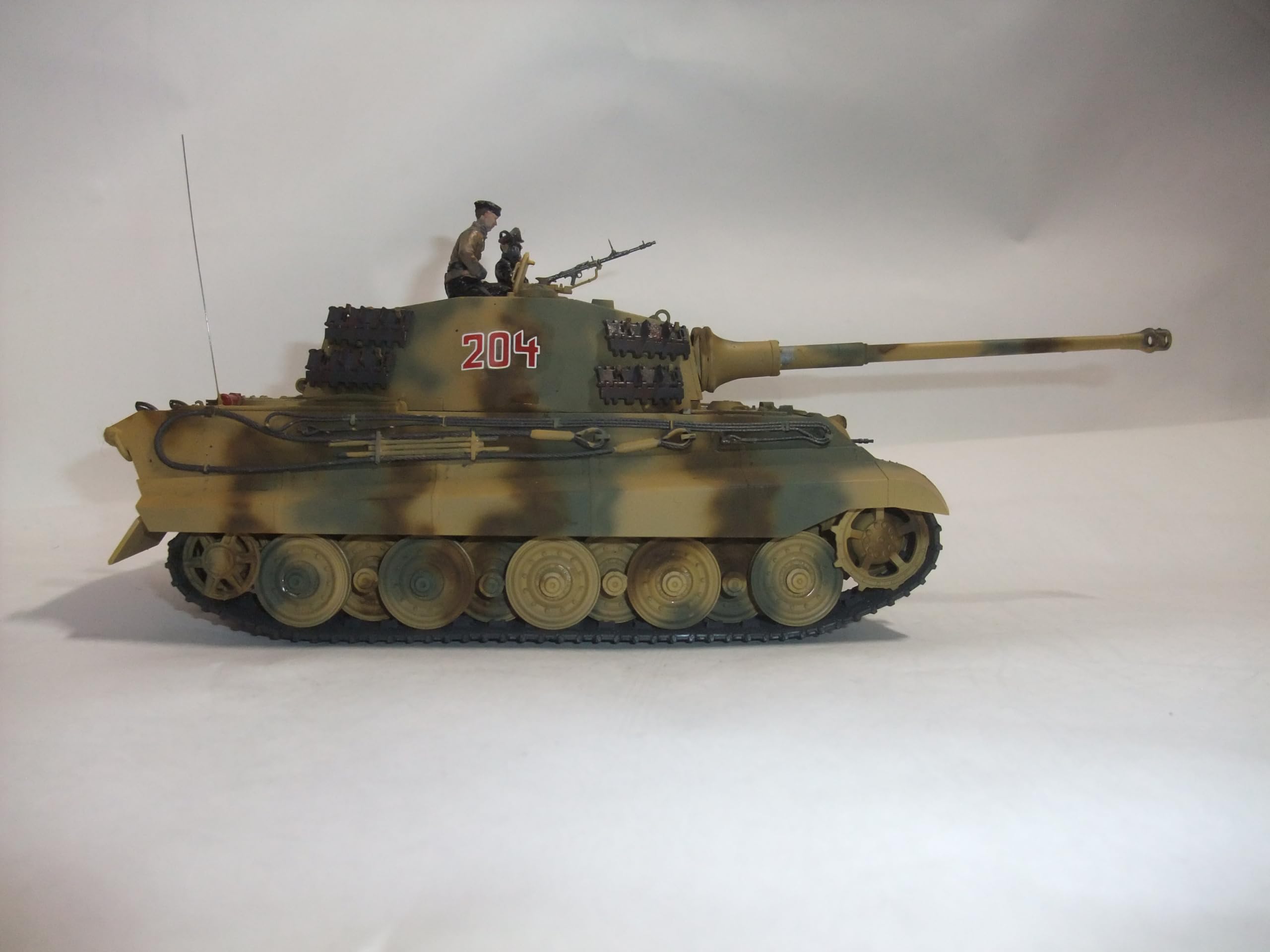 Amazon | 完成品 ドイツ軍キングタイガー戦車【ヘッシェル砲塔型】35