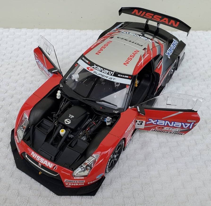 Amazon | シグネチャー Aa 1/18 オートアート ニッサン GT-R XANAVI