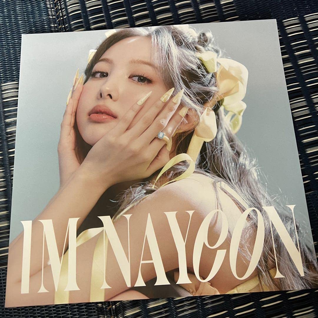 Amazon.co.jp: TWICE ナヨン pop lp vinyl レコード : おもちゃ