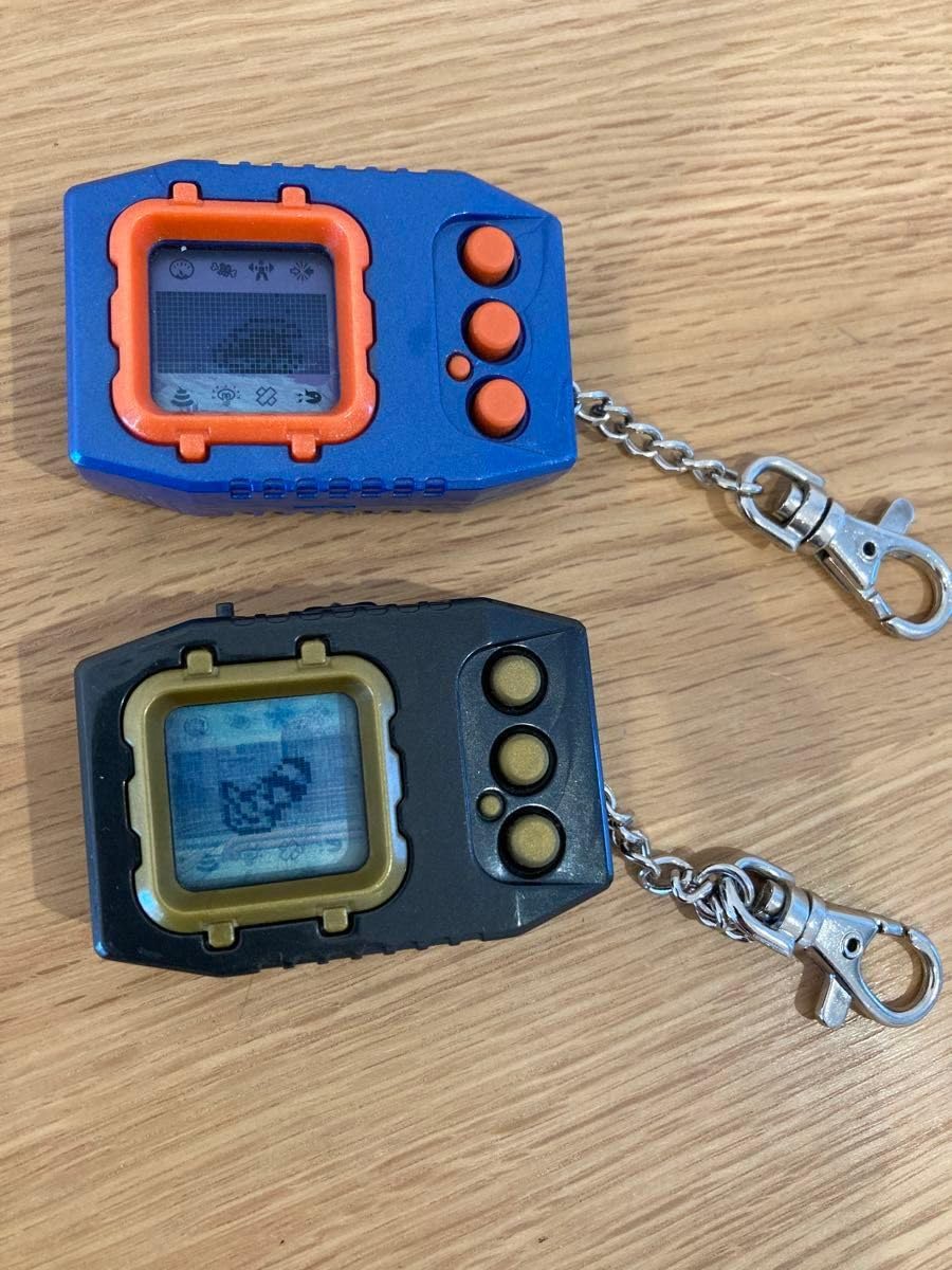 Amazon.co.jp: デジモンペンデュラム初代2台セットver.2とver.5で