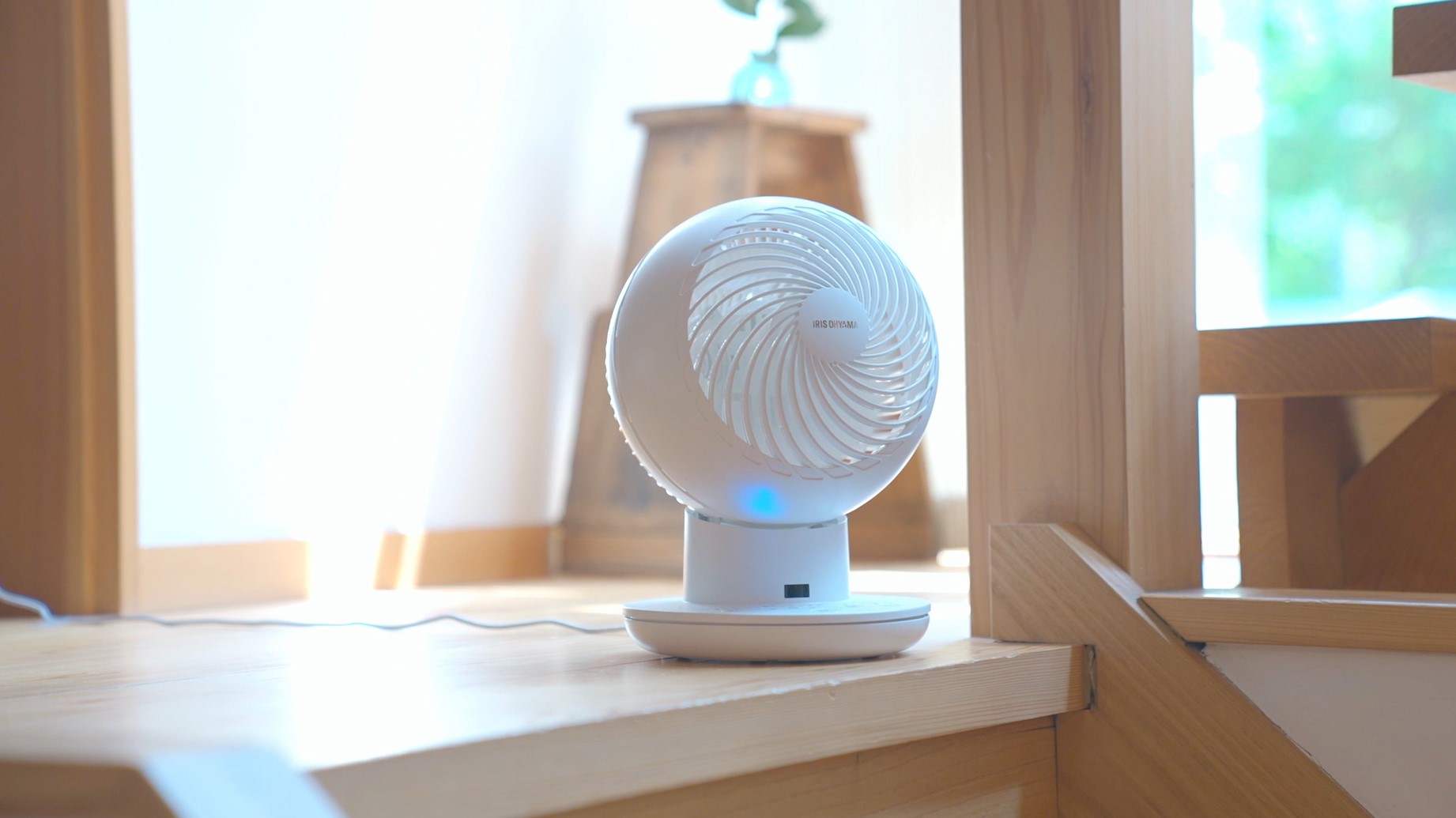 Amazon | アイリスオーヤマ サーキュレーター扇風機 18畳 上下左右首
