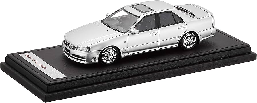 イグニッションモデル1/43 ER34スカイライン25GTターボ シルバー