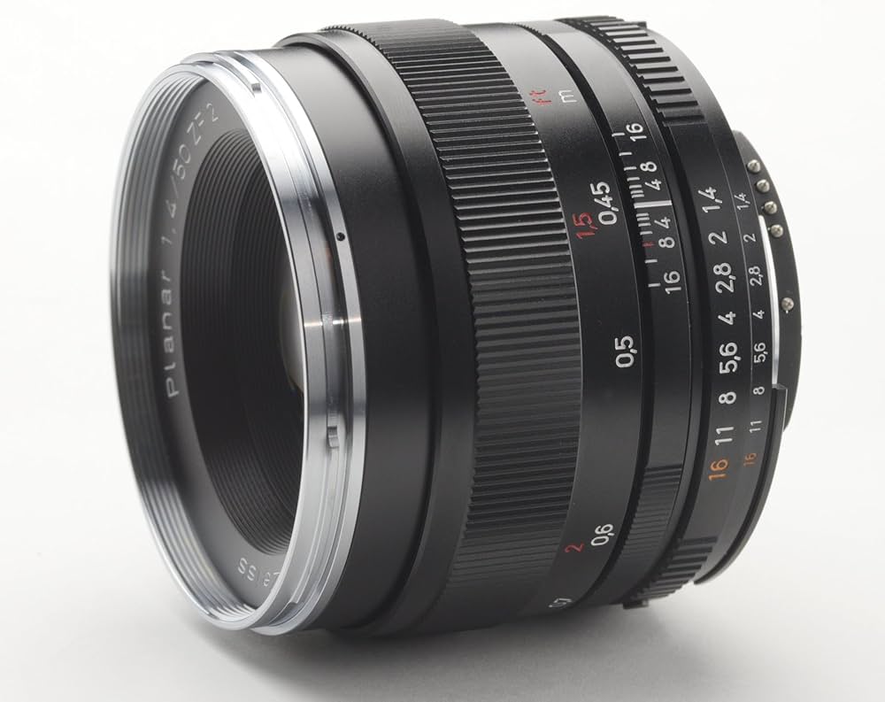 Amazon | Carl Zeiss PLANAR T*1.4/50mm ブラック ZF.2 (ニコンCPU内蔵