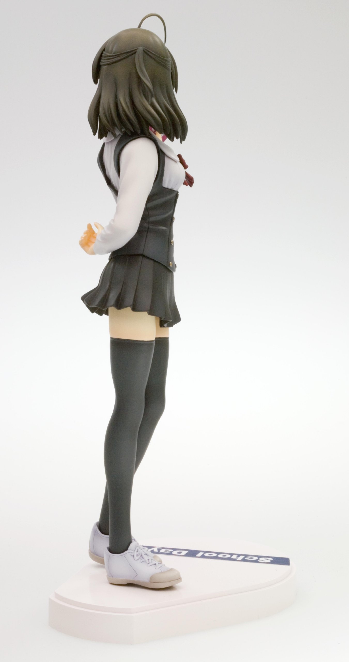 Amazon | コトブキヤ スクールデイズ 西園寺世界 1/8スケールPVC塗装