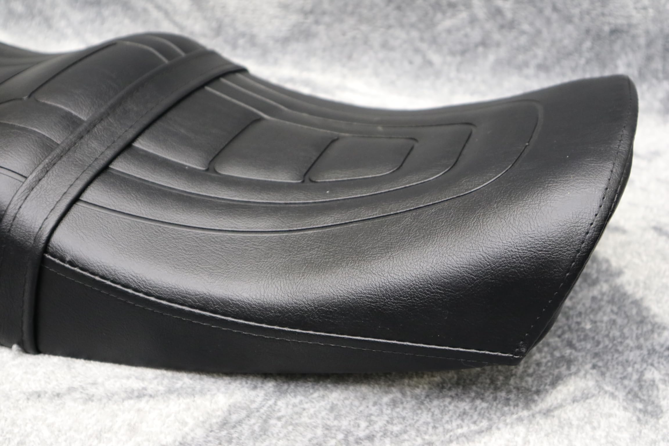 Amazon | CBX400F タックロール シート/ (純正仕様黒)完成品