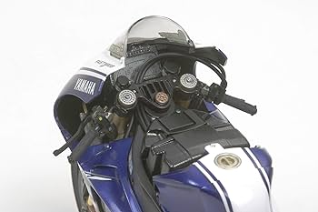 Amazon | タミヤ 1/12 オートバイシリーズ No.117 ヤマハ YZR-M1 2009