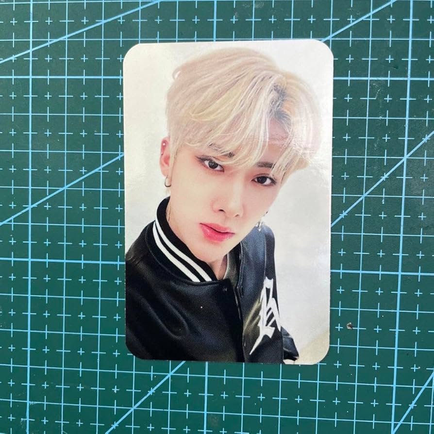 Amazon.co.jp: ZB1 KCON ゼベワンリッキー kcon Japan 会場限定 特典