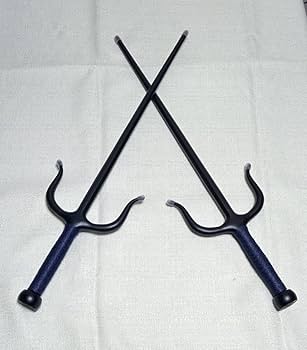 Amazon.co.jp: 沖縄空手琉球古武道 釵（サイ）/黒 : スポーツ＆アウトドア